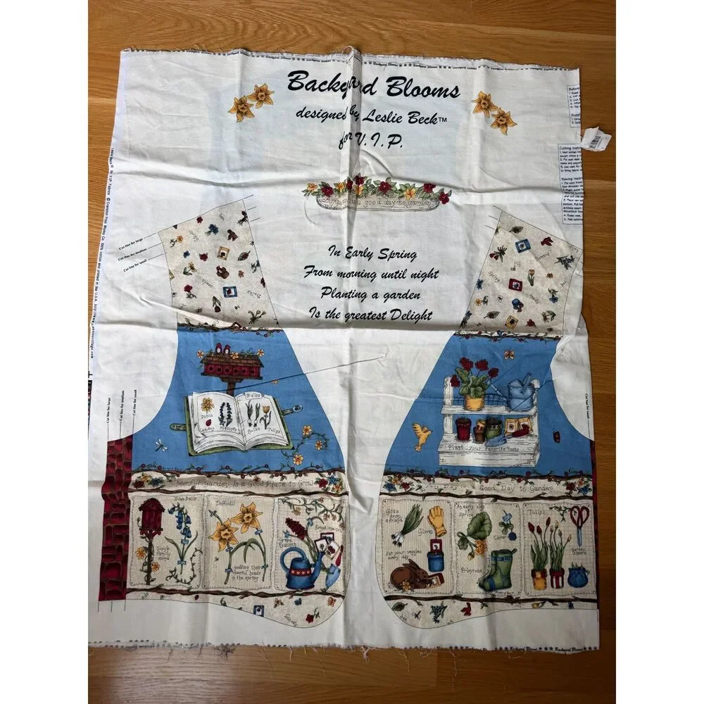 DIY Cut‑and‑Sew Vest Fabric Panel – Vintage Style – Leslie Beck Backyard Blooms